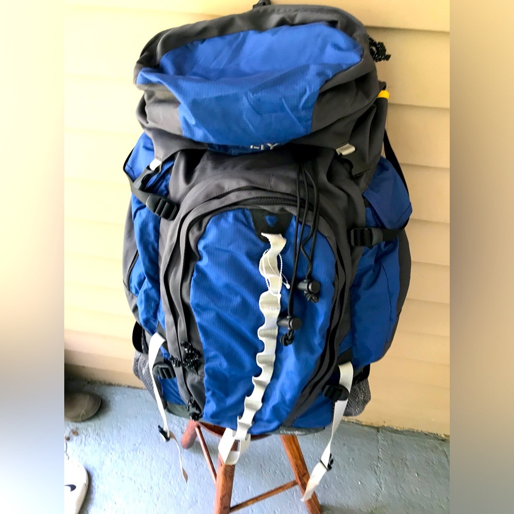 KElLTY Coyote 4750 hiking/camping backpack